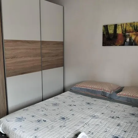 Scent Of Roses Lejlighed